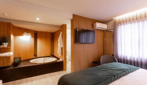 King Suite with Spa Bath