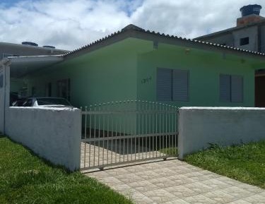 Three-Bedroom Holiday Home 