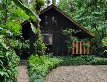 Chalet with Kitchen
