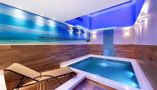 Suite with Private Pool