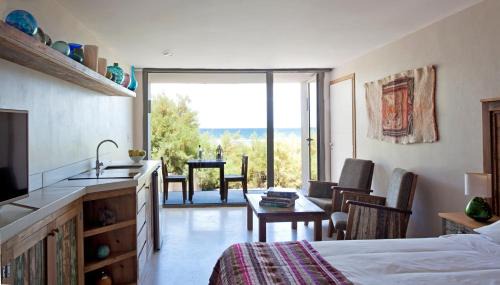 Studio Apartment with Sea View