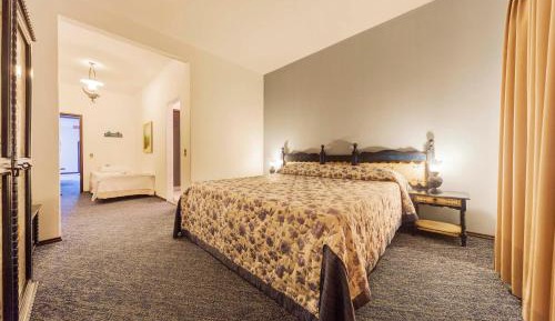 Deluxe Double Room with Double Bed