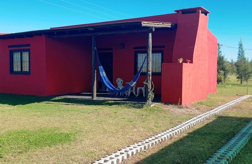 Lobos Hotel | La Maina Uribe Posada y Cabañas