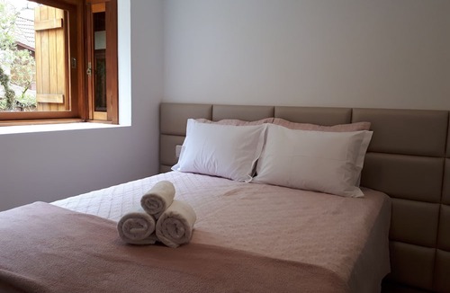 Centro Apartment | VILLA DEL FIORE: 3D COVERAGE (2 SUITES), 2 VGS, WIFI, PROX. CENTER (POOL)