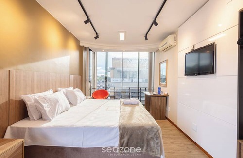 Sudoeste e Octogonal Apartment | Modern apt in Sudoeste w/A/C & Wi-fi Cls0101