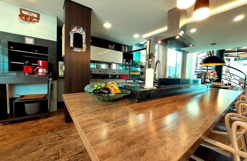 Jurere House | Casa Estrela Rubi em Jurerê Internacional