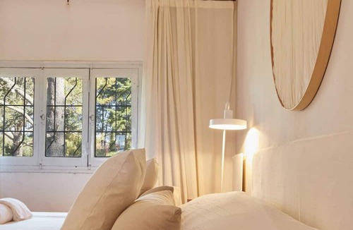 San Antonio de Areco Cottage | This cottage is a 4 bedroom(s), 3 bathrooms, located in San Antonio de Areco, Provincia de Buenos Aires.