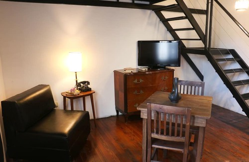 San Cristobal Bed & Breakfast | Elefante Rosa Hostel