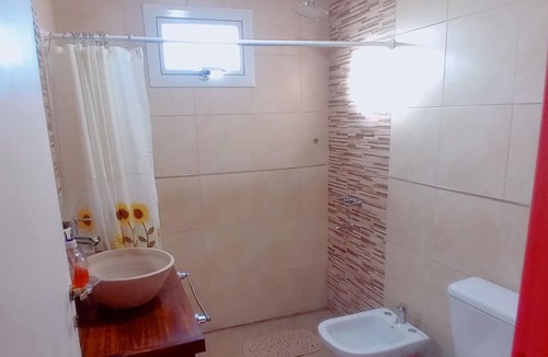 Macrozona Meseta Cerro Calafate Cabin | Cabaña Completa Ideal Para Grupos 5 Minutos Caminando del Centro de El Calafate!