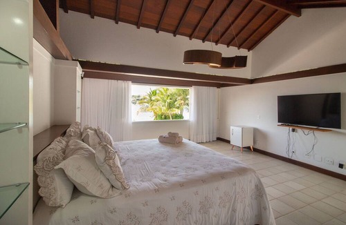 Village da Ferradura Villa | Mansão Pé na Areia Ferradura com 4Suítes