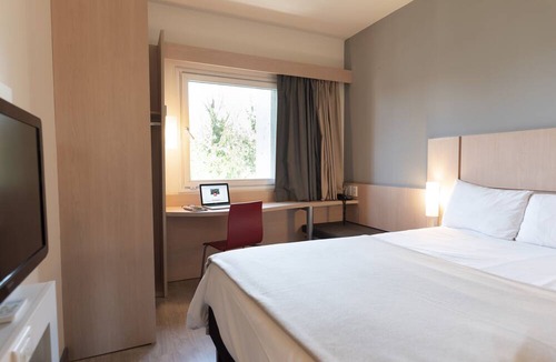 Pilar Centro Hotel | Ibis Pilar