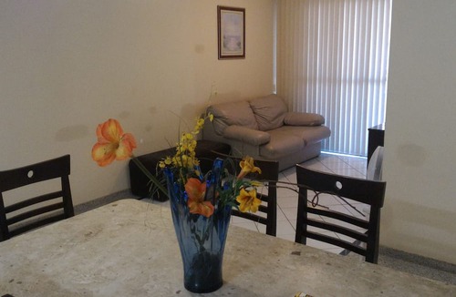 Praia do Morro Apartment | 2 bedroom apartment with 1 suite and 2 parking spaces, in the Praia Center shopping mall building