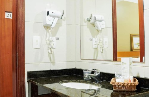 Centro Hotel | Central Curitiba Stay | Pet-Friendly | 0.4 mi to Praça do Migrante
