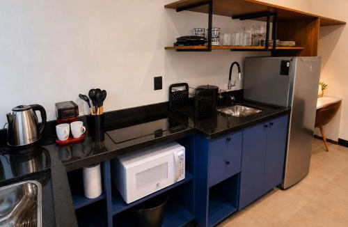 Paraiso Apartment | Studio Echo Living 05 Novo Completo com Ar Quente e Frio, Cozinha Completa, Wifi, Vaga para Veículo, Rápido acesso ao centro