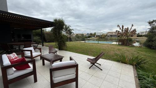 Ingeniero Maschwitz House | San Benito Gated House w/Pool - Sleeps 10