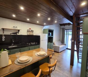 Pinheira Apartment | Loft Girassol com café da manhã
