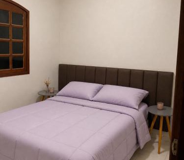 Parque Jacaraipe House | Quarta e sala Quadra da praia