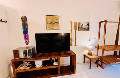 Maresias Apartment | Praia de Maresias, chalé H31 em condomínio resort de frente a Entrada 18 da praia - trazer roupas de cama e banho