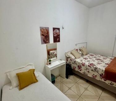 Nazare House | Localização Estratégica - Bairro Nazare- Quarto Privativo - Central de Ar-WiFi-Térreo