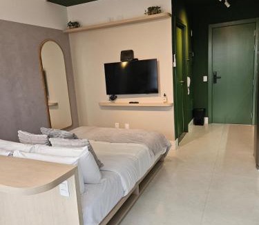 Butanta Apartment | Studio Moderno com Ar - Wi-Fi - Perto da USP, Faria Lima e MorumBis