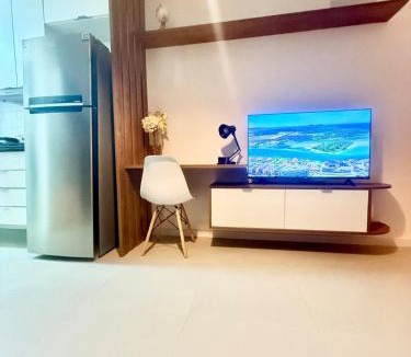 Inga Apartment | Studio completo - Cama king - Varanda - Ótima localização