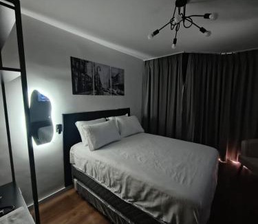Se Apartment | 66NV Studio, Liberdade, SP, 300 m Metro Japão, acomoda até 03 pessoas Piscina na cobertura