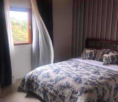 Recanto Araucaria House | Casa completa com vista próximo ao Capivari