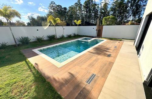 Aguas de Santa Barbara Resort | Casa Térrea com Piscina em um Resort Completo