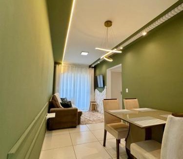 Tres Lagoas Apartment | Apartamento 2 Quartos Aconchegante - Ar Condicionado nos Quartos - 1 Cama Casal - 2 Camas de Solteiro com Auxiliar - Cozinha Completa - Estacionamento Gratuito