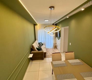 Tres Lagoas Apartment | Apartamento 2 Quartos Aconchegante - Ar Condicionado nos Quartos - 1 Cama Casal - 2 Camas de Solteiro com Auxiliar - Cozinha Completa - Estacionamento Gratuito