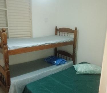 Aracatuba Apartment | Ap muito Simples, ambiente famíliar ar-cond, 2 qtos, individual, smartv, wi-fi, Maq lavar