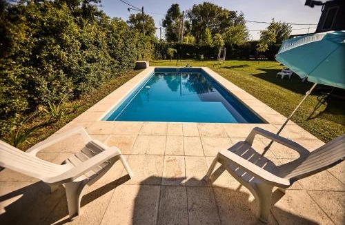 San Nicolas de los Arroyos Apartment | Moderna Casa Quinta con Pileta, Parrilla y Galería