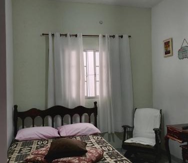 Guaratingueta House | CASA com ACOMODAÇÃO para 6 PESSOAS