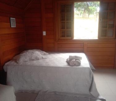Sao Goncalo do Para Ski Chalet | Recanto da Lua - chalés com vista para lago