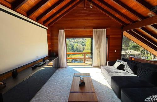 Chapeco Ski Chalet | Cabanha Tessaro