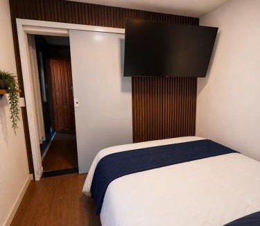 Ponte Nova House | Casa no centro moderna e tranquila