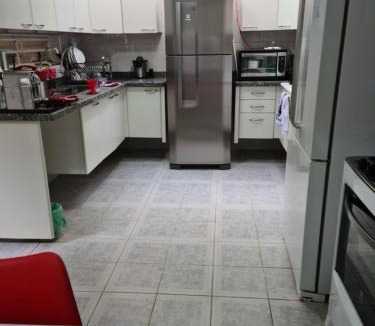 Santo Amaro House | Suíte em Santo Amaro metrô Borba Gato