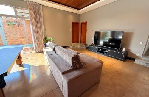 Santa Barbara d'Oeste Villa | Oka Tupis - casa para executivos e famílias c piscina
