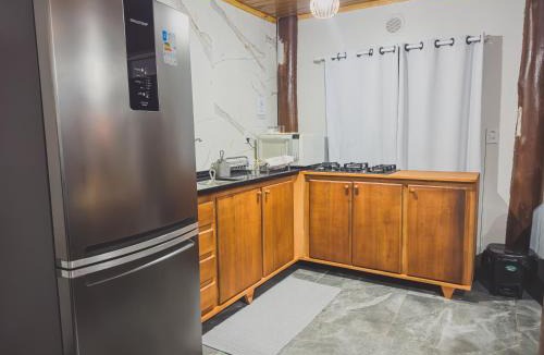 Autodromo House | Cabana com Hidro, Lareira e Piscina Privativa