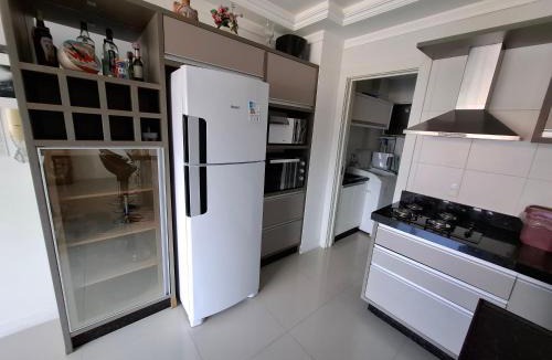 Porto Belo Apartment | Apartamento aconchegante a 150 metros do mar