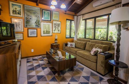 Macuco House | Casa de Hóspedes Recanto Das Flores Gaspar