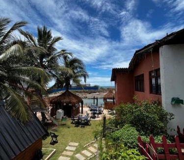 Vila Guaibura House | Chalé Pé na areia 027, Restaurante, bar e entretenimento tudo em um só lugar