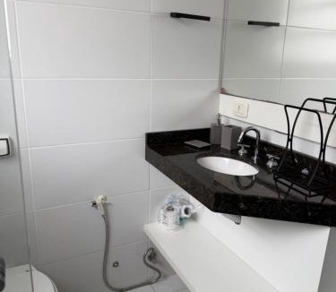 Auxiliadora Apartment | Auxiliadora Wi-Fi veloz, ar-condicionado, garagem