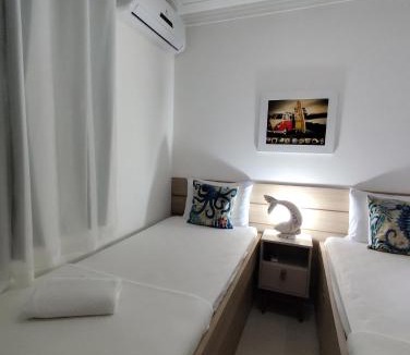 Passagem Apartment | Flat Praia 2 Quartos 400 metros PRAIA DO FORTE a 150m da travessia para a ILHA DO JAPONÊS dentro do polo Gastronômico da Passagem Cabo Frio