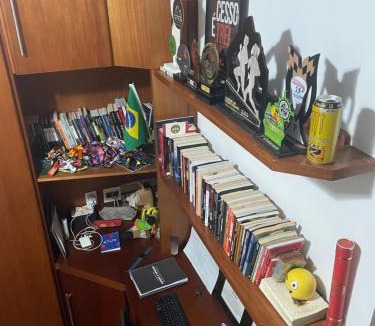 Volta Redonda Apartment | Quarto com Escritório