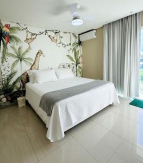 Serra Centro House | Casa alto padrão Manguinhos pé na praia