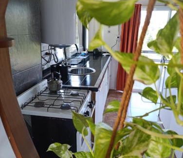 Villa Parque Siquiman House | Casa Hebe - En las sierras de Córdoba - cuenta con tres habitaciones y capacidad para 8 personas, tranquila con increibles vistas