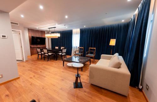 La Rioja Hotel | Naindo Park Hotel