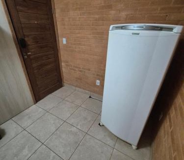 Alto Esplanada Apartment | Suite inteligente com integração com alexa- cama flutuante - área central de GV- casais- indivudual