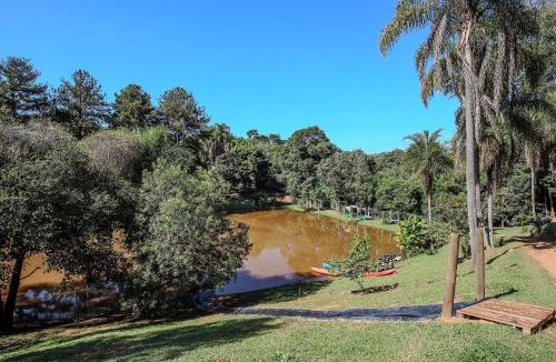 Itatiba Apartment | Quinta do Vale - Kombi Home Varanda, vista Lago, piscina, cascata